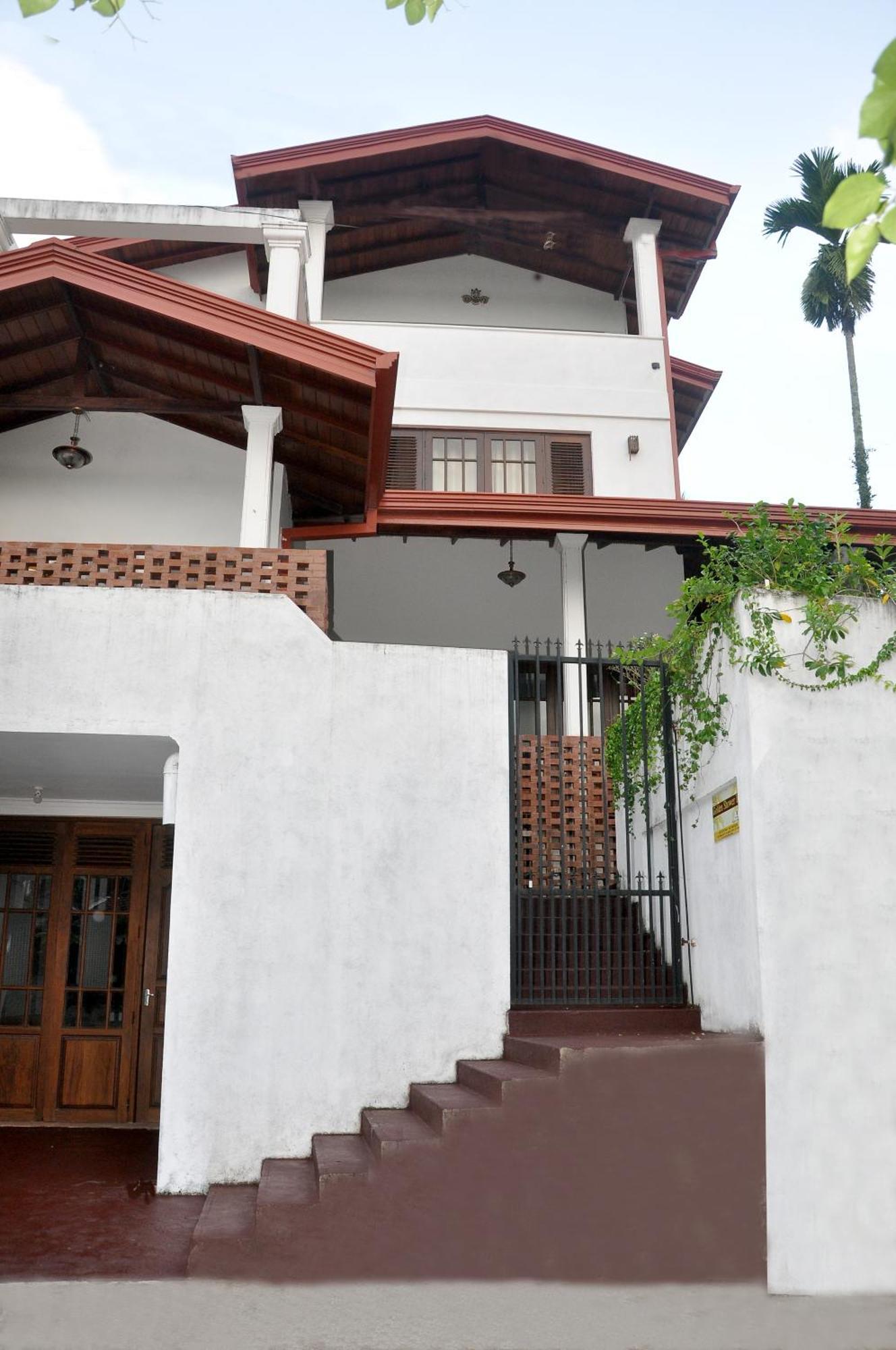 Golden Shower Inn Kandy Exterior foto